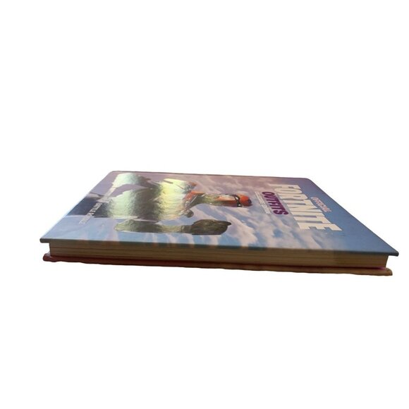 Official Fortnite Bks.: FORTNITE (Official): Outfits : Collectors' Edition - Picture 6 of 8